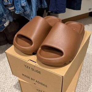 Adidas Yeezy Slides
